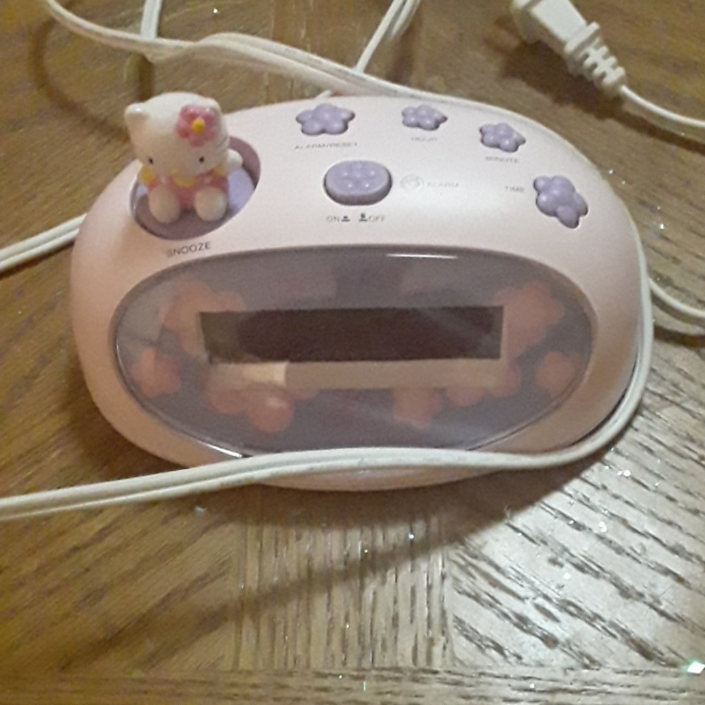 Hello kitty alarm clock